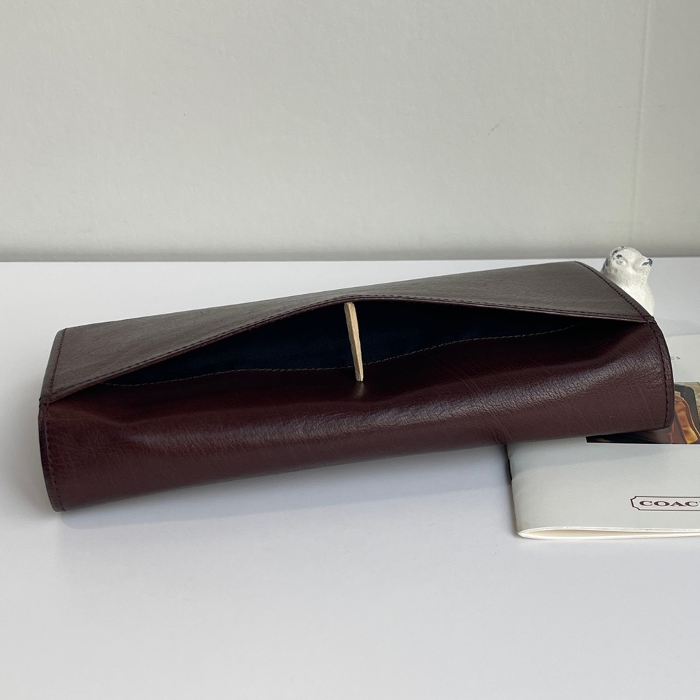 COACH Vintage Framed Envelope Kiss Lock Clutch 1990βs - Picture 11 of 16